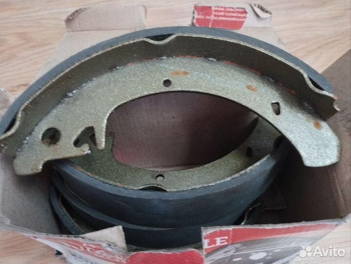 Тормозные колодки Гранта Калина Задние