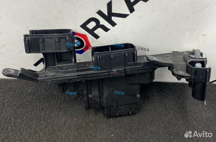 Распределитель B+ BMW i5 G60 2024 5A09A46