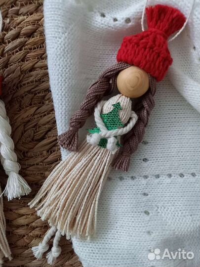 Ёлочные игрушки, новогодний декор, кукла макраме