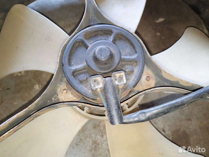 Вентилятор радиатора Toyota Celica ST182 3SGE