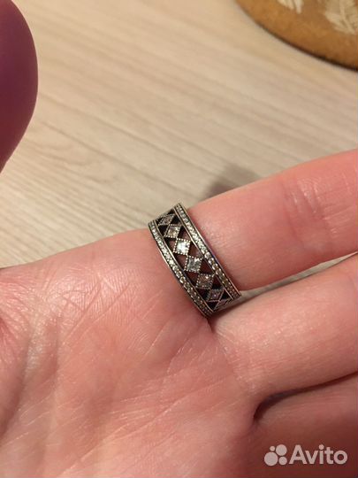 Серебряное кольцо Pandora