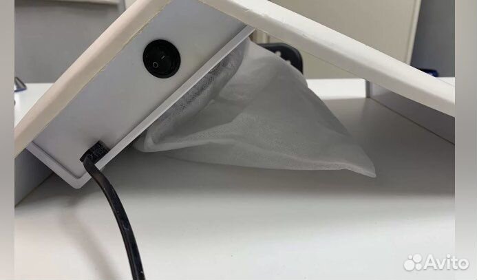 Пылесос настольный для маникюра