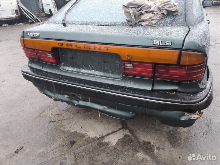 Задний фонарь Mitsubishi Galant 6