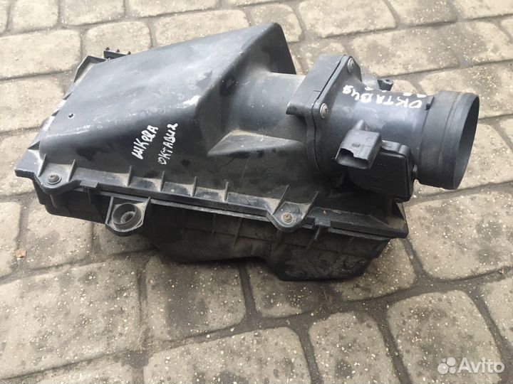 Дмрв / Расходомер VWAudi 1,6- (06A906461B)