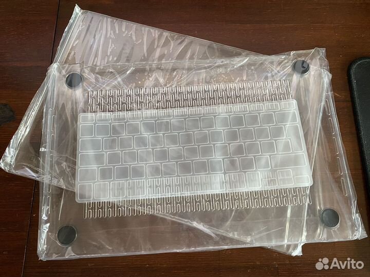 Чехол-накладка Macbook Pro 15' Touch Bar