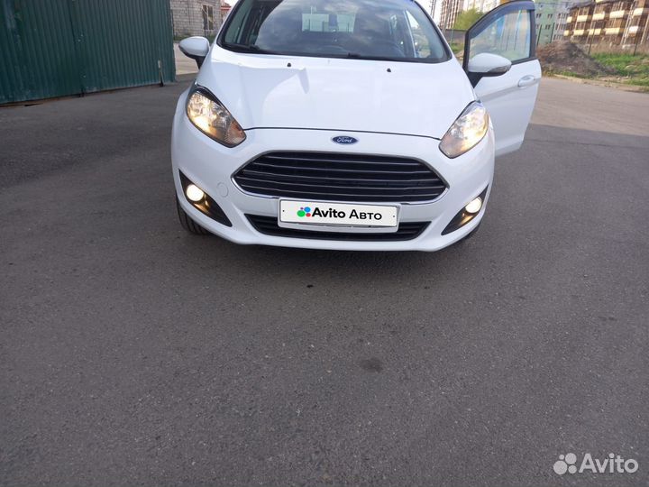 Ford Fiesta 1.6 AMT, 2015, 76 000 км
