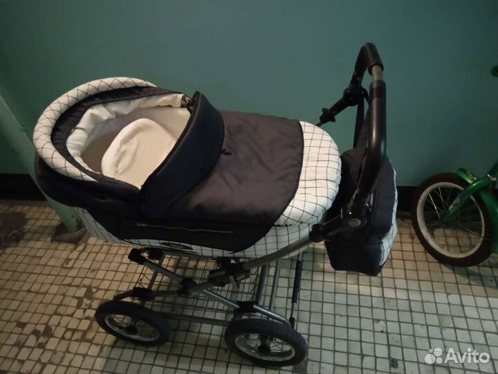 Коляска детская универсальная 2 в 1 Roan Kortina