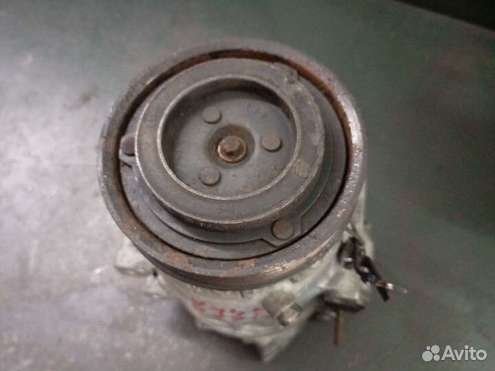 Компрессор кондиционера KIA Majentis