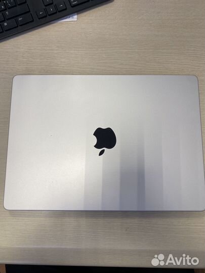 Apple macbook pro 14 m2 pro 2023