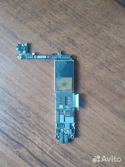 Материнская плата iPhone 7