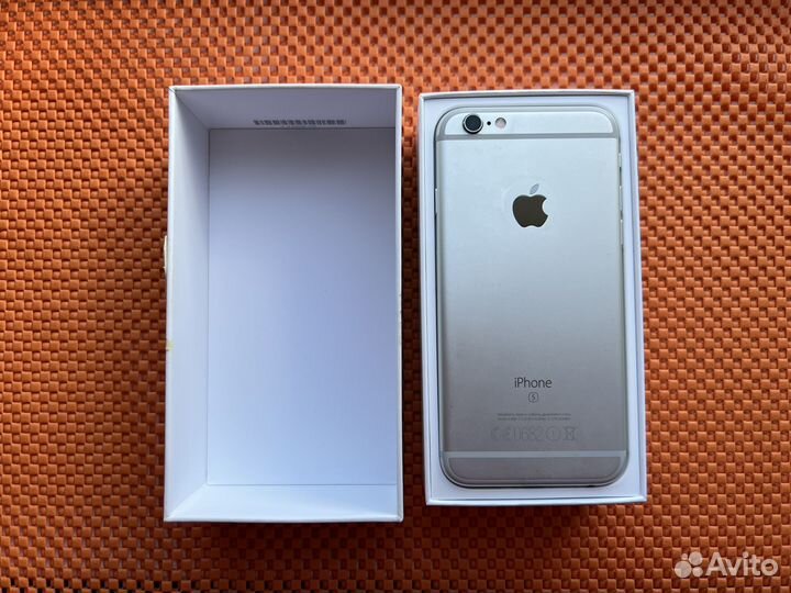 iPhone 6S, 32 ГБ