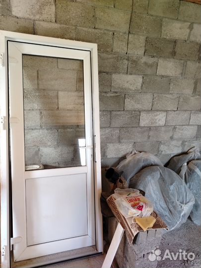 Дверь пластиковая пвх входная бу стекло