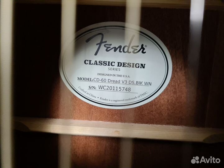 Гитара Fender с чехлом(как новая)