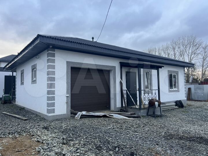 Коттедж 140 м² на участке 8 сот.