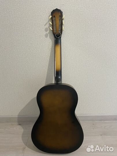 Акустическая гитара