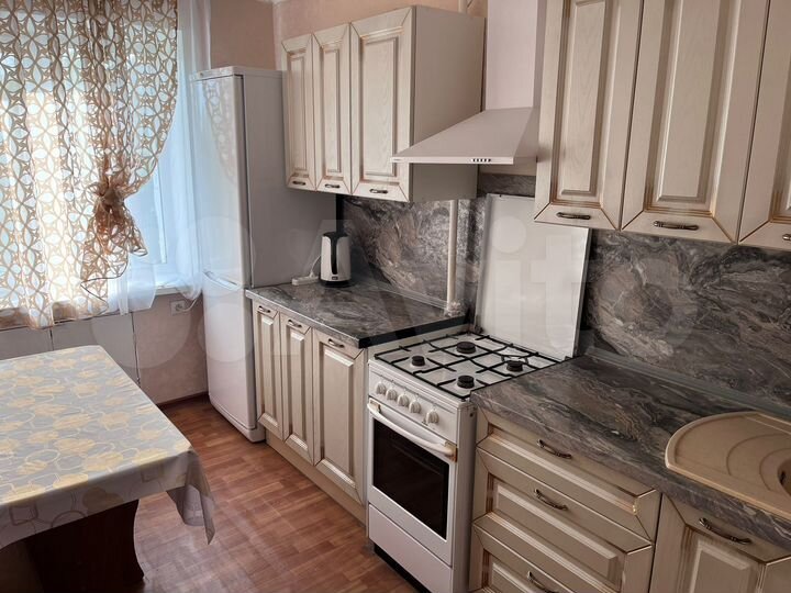 2-к. квартира, 50 м², 6/9 эт.
