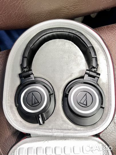 Наушники Audio-Technica ATH-M50x