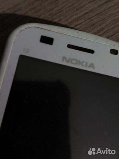 Nokia C6-00