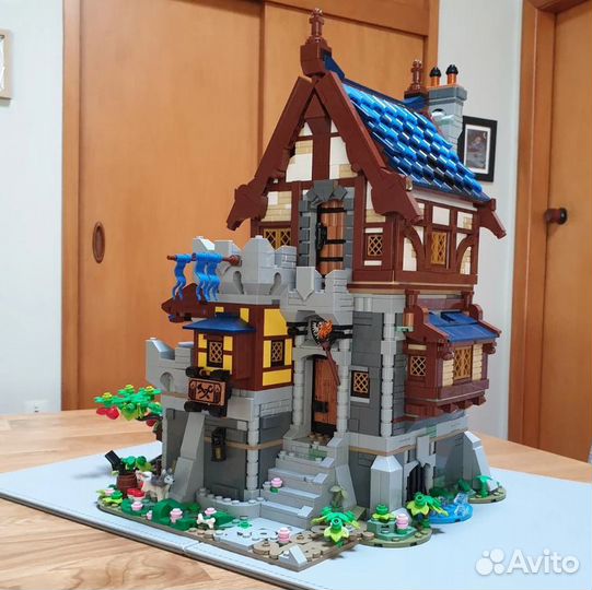 Lego MOC-118869 Medieval Castle Keep