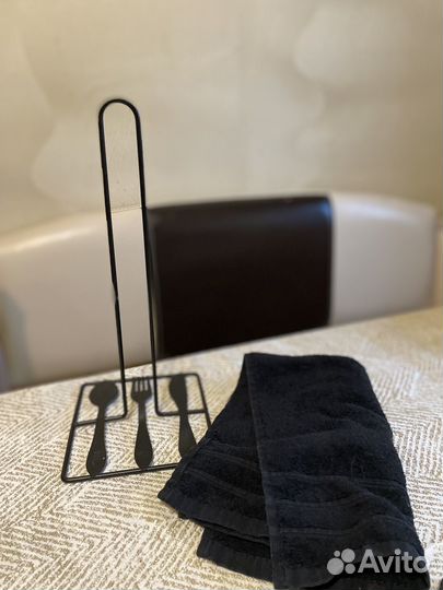 Набор кухонных принадлежностей и детский кулер