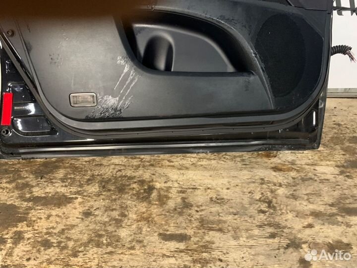 Дверь боковая передняя левая Toyota Avensis T2