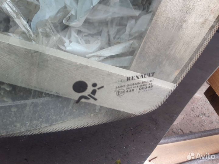 Лобовое стекло на renault logan 2 бу