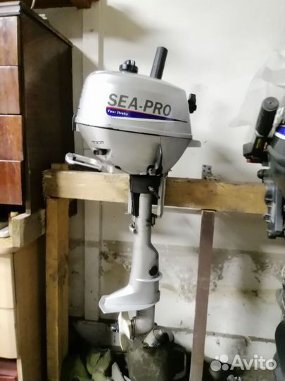 Лодочный мотор