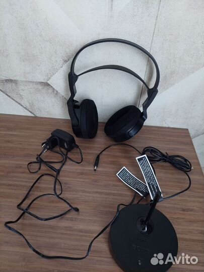 Наушники Sony