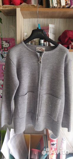 Продам кофты для девочек