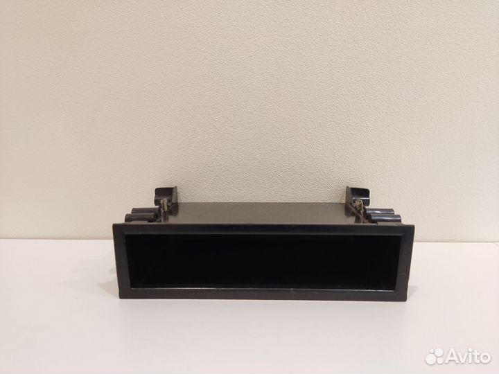 Ящик передней консоли Toyota 55521-16030