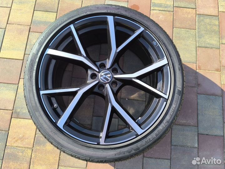 Колеса VW Touareg 3 R22 R-line