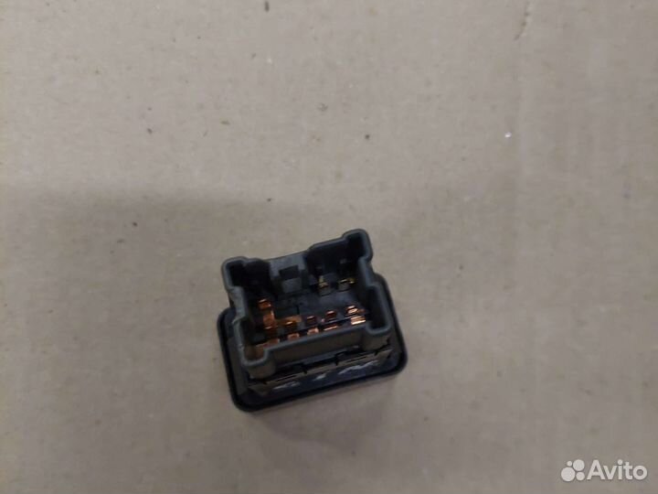 Кнопка аварийной сигнализации Nissan Almera n15