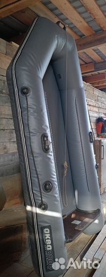 Лодку с мотором