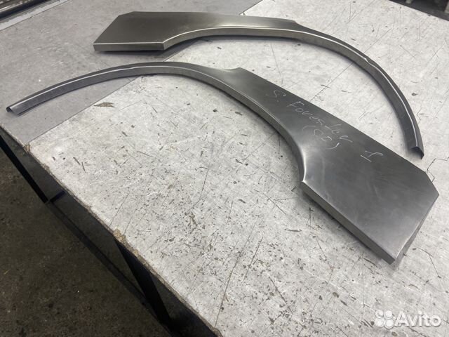 Subaru Forester SF арки задних крыльев правый