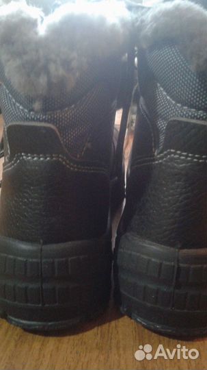 Продам зимние ботинки 37 размера