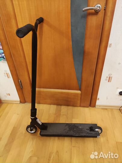 Трюковой самокат Tech Team Shreder