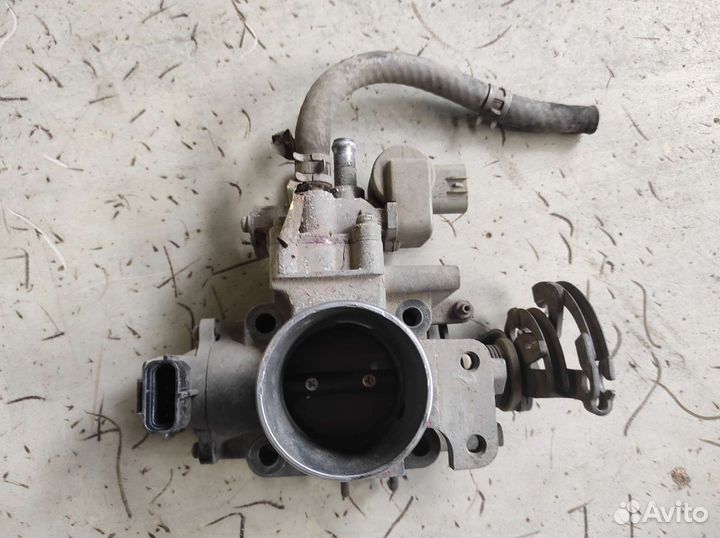 Дроссельная заслонка Toyota Carina T190 4afe