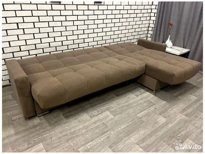 Диван Белиз с оттоманкой с подлокотниками Egida Te