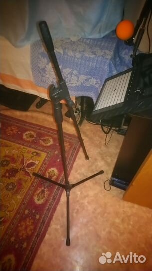 Микрофонная стойка журавль