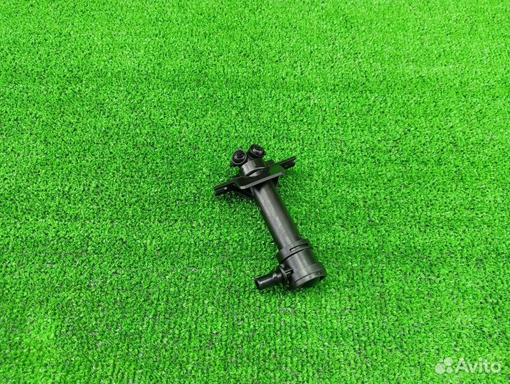 Форсунка омывателя фар правая Audi Q3 15-18г VAG