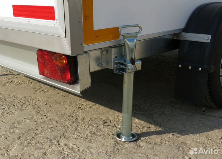 Задняя опора для прицепа