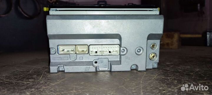 Штатная магнитола на toyota corolla 150