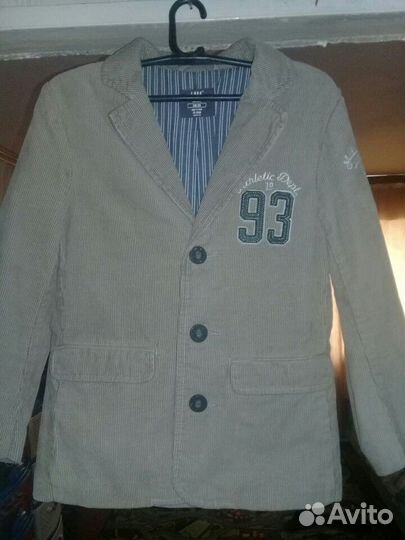Пиджак для мальчика фирменный