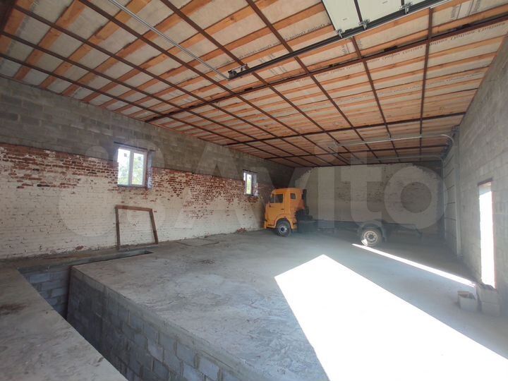Склад, 240 м²
