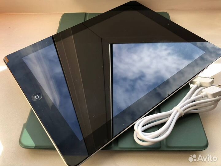 iPad 3 64гб wifi+sim