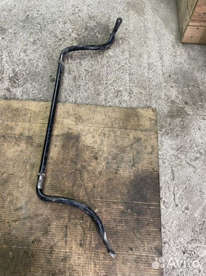 Стабилизатор передний Mitsubishi L200 4