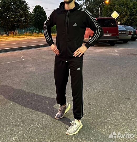 Спортивный костюм adidas