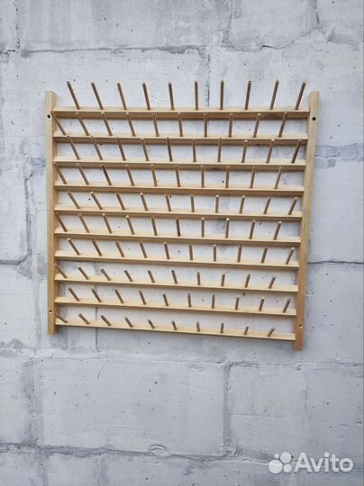 Стенд-стойка для ниток