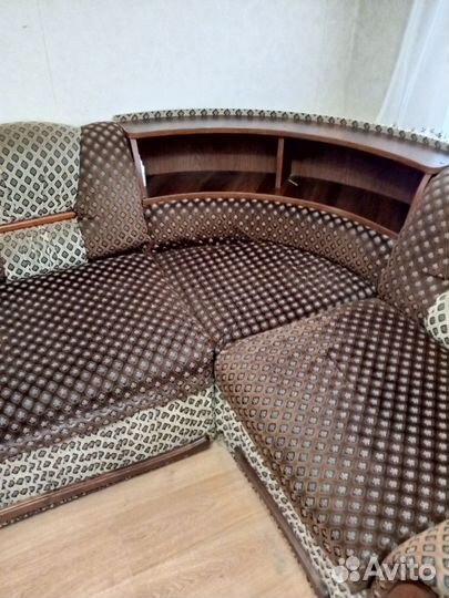 Большой угловой диван раскладной бу