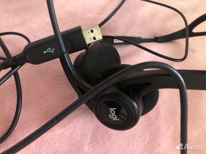 Наушники с микрофоном